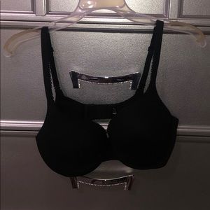 black victoria secret bra 36D